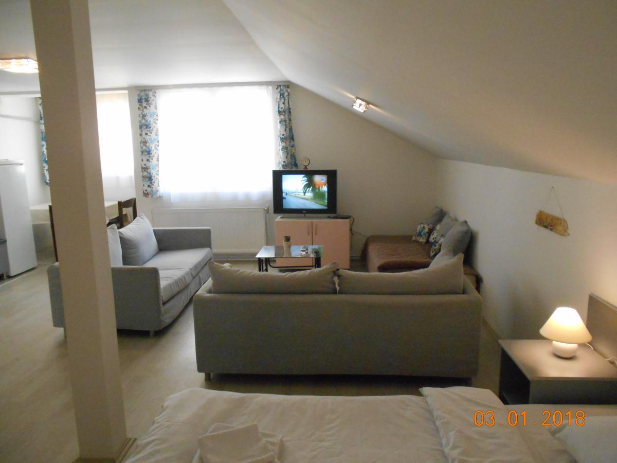 Atocha Apartment Скопие Екстериор снимка