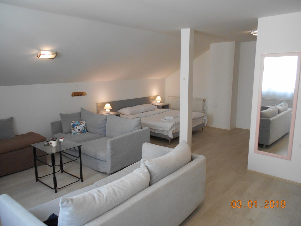 Atocha Apartment Скопие Екстериор снимка